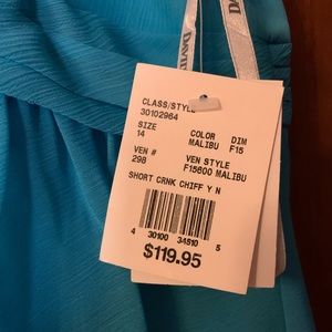 Malibu color! Size 14! David’s Bridal!